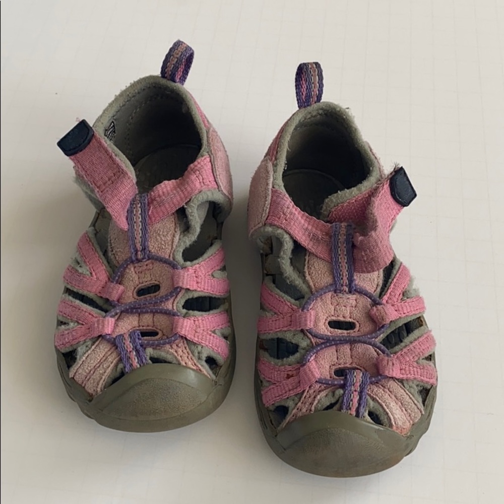 Keen size 7US sports sandal little girl
